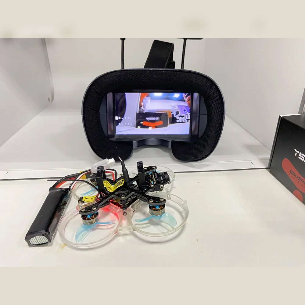 FPV Goggles 008D 5.8G 40CH 4.3 - огляд і ціна Drone Racing Goggles